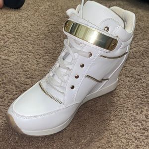 sneaker heels